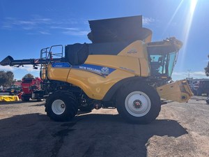 Nouvelle Moissonneuse-batteuse sur chenilles 6 rangs pour blé/maïs, transmission par engrenages, moteur diesel 103 kW, garantie 5 ans - Product Image 1