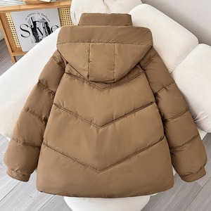 Veste rembourrée en coton d'hiver décontractée pour femmes Design populaire avec col montant caractéristique coupe-vent fermeture à glissière personnalisable en gros - Product Image 2