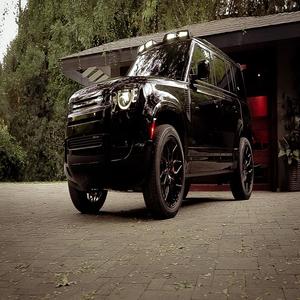 LAND ROVER Defender 110 X-Dynamic HSE 2022 USADO DE CALIDAD, Volante a la Izquierda/Derecha - Product Image 1