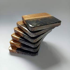 Sous-verres en bois gravés personnalisés, construction en bois massif, parfaits pour les cadeaux promotionnels, les mariages, l'image de marque et les sous-verres en pierre - Product Image 1