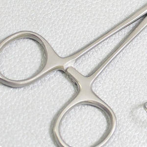 Équipement médical pince à serviette Backhaus 14cm en acier inoxydable pince à serviette Backhaus Instruments chirurgicaux - Product Image 6