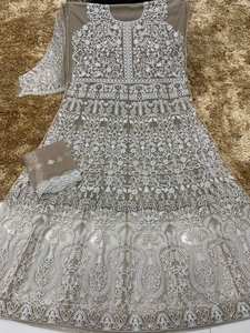 เสื้อคลุมยาว anarkali ขนาดพิเศษสำหรับงานแต่งงาน - Product Image 2