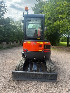 Miniexcavadora Compacta Kubota U27-4 de Alto Rendimiento, Maquinaria de Construcción Hidráulica de Giro Cero, Lista para Trabajos Pesados - Product Image 6