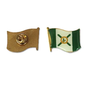 Fabbrica all'ingrosso Arabia saudita smalto epossidico metallo pin distintivo souvenir personalizzato