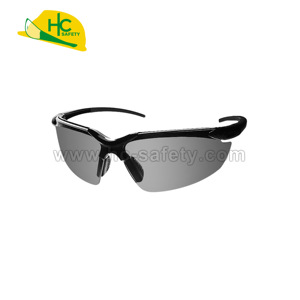 Gafas de Seguridad Envolventes de Policarbonato X6 para Técnicos de Laboratorio, Lentes Transparentes Antivaho, Resistentes a los Arañazos, Piezas Nasales Ajustables - Product Image 4