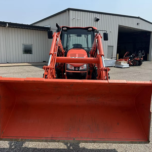 2023 M5-111HDC24-1 Tractor 100HP 4WD Tractor with Heavy Duty Transmission & Pump Reliable Farming <b>Equipment</b> - Product Image 3