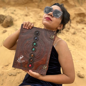 Nuevos diarios de bloqueo de doble cierre de cuero tallados a mano reales con piedra semipreciosa Diario de viaje de cuero vintage tradicional bohemio - Product Image 1