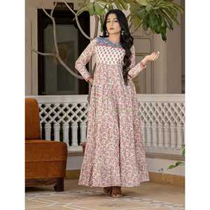 Vestido Anarkali de Algodón Blanco con Estampado de Bloques, Estilo Boho Elegante, Transpirable y de Talla Única para Invitadas de Boda, Suministro ODM - Product Image 5