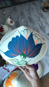 หมวกทรงกรวยแบบดั้งเดิมของเวียดนาม/หมวกทรงกรวยทำจากใบปาล์ม หมวกพื้นเมืองของเวียดนาม - นอมลาเวียดนาม - Product Image 5