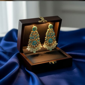 Pendientes antiguos tradicionales de oro alto, joyería India elegante, Pendientes colgantes hechos a mano para festivales y fiestas - Product Image 5