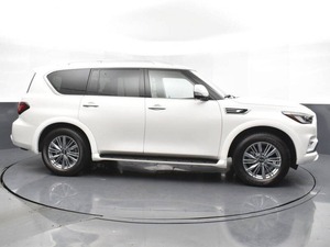 Infiniti QX80 Luxe 2023 Usado, en Excelentes Condiciones, Equipamiento Estándar y Confortable - Product Image 4