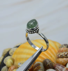 แหวนเงินแท้925ดีไซน์เนอร์แหวนแฟชั่นทำมือรูปลูกแพร์อัญมณีสีเขียวธรรมชาติของขวัญคริสต์มาส - Product Image 1