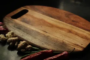 เขียงสับไม้ธรรมชาติสำหรับใช้ในห้องครัวและร้านอาหาร - Product Image 4