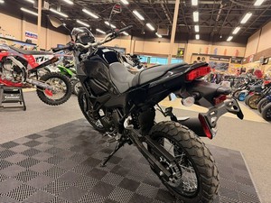 NUOVA Kawasaki <span class=keywords><strong>KLE</strong></span> 500 ABS 2026 - Nuova Moto da Avventura - Product Image 4