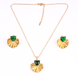 Conjunto de Joyería Chapada en Oro con Esmeralda de Laboratorio y Cadena Pulida en Oro, Joyería de Moda de Lujo, Conjunto de Colgante con Esmeralda Creada en Laboratorio Chapada en Oro - Product Image 1