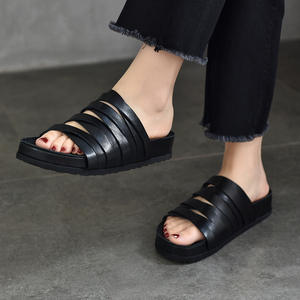 Pantuflas de Cuero para Hombre y Mujer, Sandalias Suaves y Cómodas para Interiores y Exteriores, Zapatos de Casa con Suela Antideslizante - Product Image 3