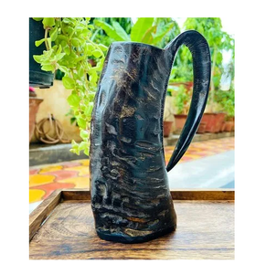 Mug à café en corne de buffle, artisanal, sculpté avec une poignée, pour usage au bureau, mug artisanal pour repas, bière, vin, mug personnalisé en vente - Product Image 4