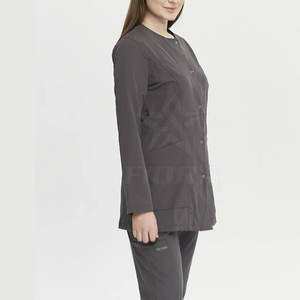 Conjunto de chaqueta médica de algodón 100% para mujer personalizada al por mayor para uso hospitalario, el mejor estilo de alta calidad - Product Image 3