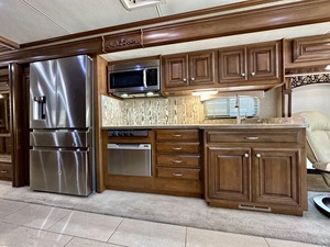 Used T-H-O-R RV M-O-T-O-R <b>COACH</b> TUSCANY 45LT 2013 Model Travel Trailers - Product Image 5