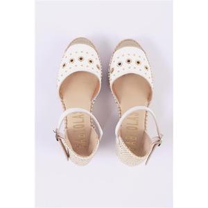 Alpargata cerrada con punta en cuña - Product Image 5