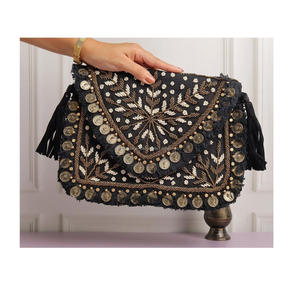 Bolso de mano de noche de lujo para mujer hecho a mano, bolso de mensajero con estampado de leopardo bohemio personalizado, hecho a mano en la India - Product Image 2
