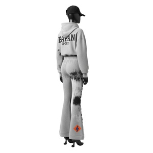 Survêtement en polaire de qualité supérieure pour femmes 330 GSM Pantalon évasé en tissu épais et doux gris avec logo personnalisé et broderie Survêtements grande taille - Product Image 5