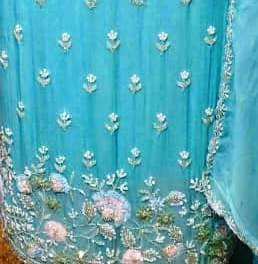 Costumes de designer moderne indien pakistanais de qualité supérieure brodés à la main pour les femmes beau style traditionnel avant-gardiste - Product Image 2