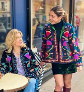 Venta al por mayor de algodón bordado uzbeko Suzani tela chaqueta abrigo invierno Unisex terciopelo chaqueta mujer abrigo corto en forro lateral abrigo - Product Image 1