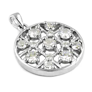 Pendentif numéro en argent 925 avec zircone cubique pour femmes, à porter au quotidien et en cadeau - Product Image 2