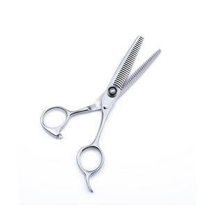 Ciseaux à cils de haute qualité en gros, meilleur fournisseur Pissco pour créer votre propre produit à succès, fabriqués au Pakistan - Product Image 4