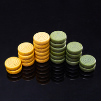 Jeux de dames et de backgammon fabriqués avec des pierres teintées respectueuses de l'environnement