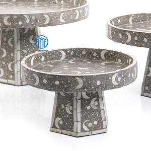 Soporte de pastel con incrustaciones de nácar de lujo de diseño innovador más nuevo para chocolate decorativo y comida en vacaciones de Ramadán - Product Image 4