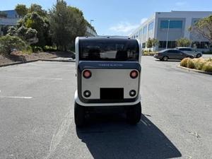 TAZZAARII Zero Mas AWD Sedán 2024, Litio R18, Cuero, 6 Asientos Dobles, Techo Panorámico - Product Image 2