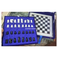 Fournisseur indien de jeu d'échecs en marbre blanc Jeu d'échecs en marbre carré de luxe personnalisé et à chaud Jeu de backgammon de société de jeux