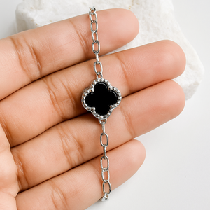 Pulsera de Cadena con Engaste de Trébol Verde y Negro Clásico de Rhaya Jewels, Plata de Ley Chapada en Rodio, Regalo de Boda, Joyería para Fiestas - Product Image 3