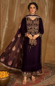 Costume de cérémonie de mariage, design de créateur, velours lourd, broderie lourde de zari et de sequins, haut et palazzo avec dupatta en dentelle - Product Image 2