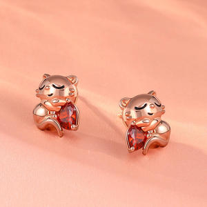 Boucles d'oreilles fines en argent sterling Jeulia Hug Me Sweet Sleeping Cat Heart Cut - Product Image 6