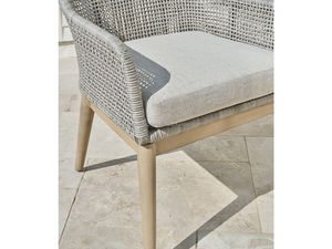 Moderno Juego de Comedor Ovalado de Mimbre Resistente con Cómodas Sillas de Jardín para Uso en Exteriores en Villa - Product Image 3