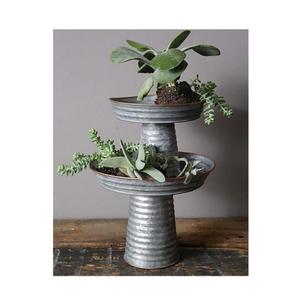 Jardinières extérieures en métal avec trous de drainage pour une croissance saine des plantes adaptées à une variété de plantes, des plantes succulentes aux arbustes - Product Image 1