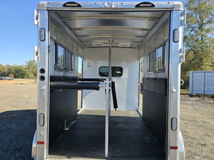 Nouvelle remorque à chargement direct pour 2 chevaux, qualité industrielle, garantie de 3 ans - Product Image 4