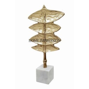 Fourniture directe d'usine Designer antique unique Plaqué or Qualité supérieure Métal Fabriqué à la maison et à l'hôtel Sculptures décoratives d'accent - Product Image 1