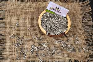 Graines de tournesol égyptiennes de haute qualité, brutes, entières, séchées, biologiques, rayées noires et blanches, durée de conservation de 2 ans, alimentation pour oiseaux, exportation - Product Image 4