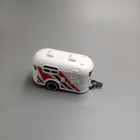 Remorque de transport de chevaux et caravane en plastique 1:64 avec logo personnalisé, portes coulissantes, modèle de camion jouet pour enfants