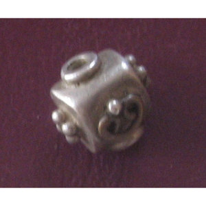 Square Shaped Plain <b>Silver</b> Jewelry Findings 25mm X 20mm <b>Beads</b> Charm Style Available 3mm 4mm 8mm 10mm for Making Packaged Bags - Product Image 1
