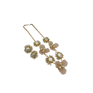 Hot Selling Antique <b>Pearl</b> <b>Necklace</b> <b>Set</b> with Flower Pendant & Earrings for Weddings - Product Image 3