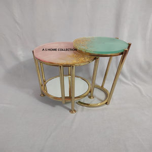 Juego de 2 Mesas de Resina Chapadas en Oro, Material de Acero Inoxidable, Diseño Moderno Nórdico Creativo y Lujoso - Product Image 1
