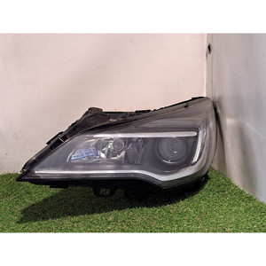 Phare avant gauche OPEL Astra J Sports Tourer 13401143 B10XFL (10>15) - Product Image 1