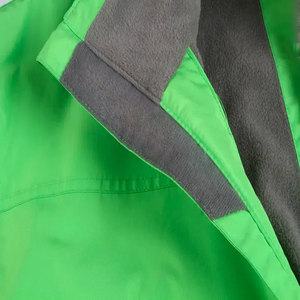 Chaqueta Cortavientos Gruesa Impermeable y Ecológica para Hombre, Chaqueta Cortavientos de Tejido Softshell con Apliques Impresos Personalizados y Cuello Alto - Product Image 5