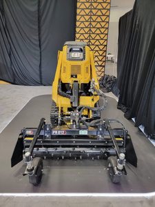 Cargadora Compacta Caterpillar TUL100 con Motor, Caja de Cambios, Bomba y Motor de Alta Eficiencia, Garantía de 4 Años - Product Image 2