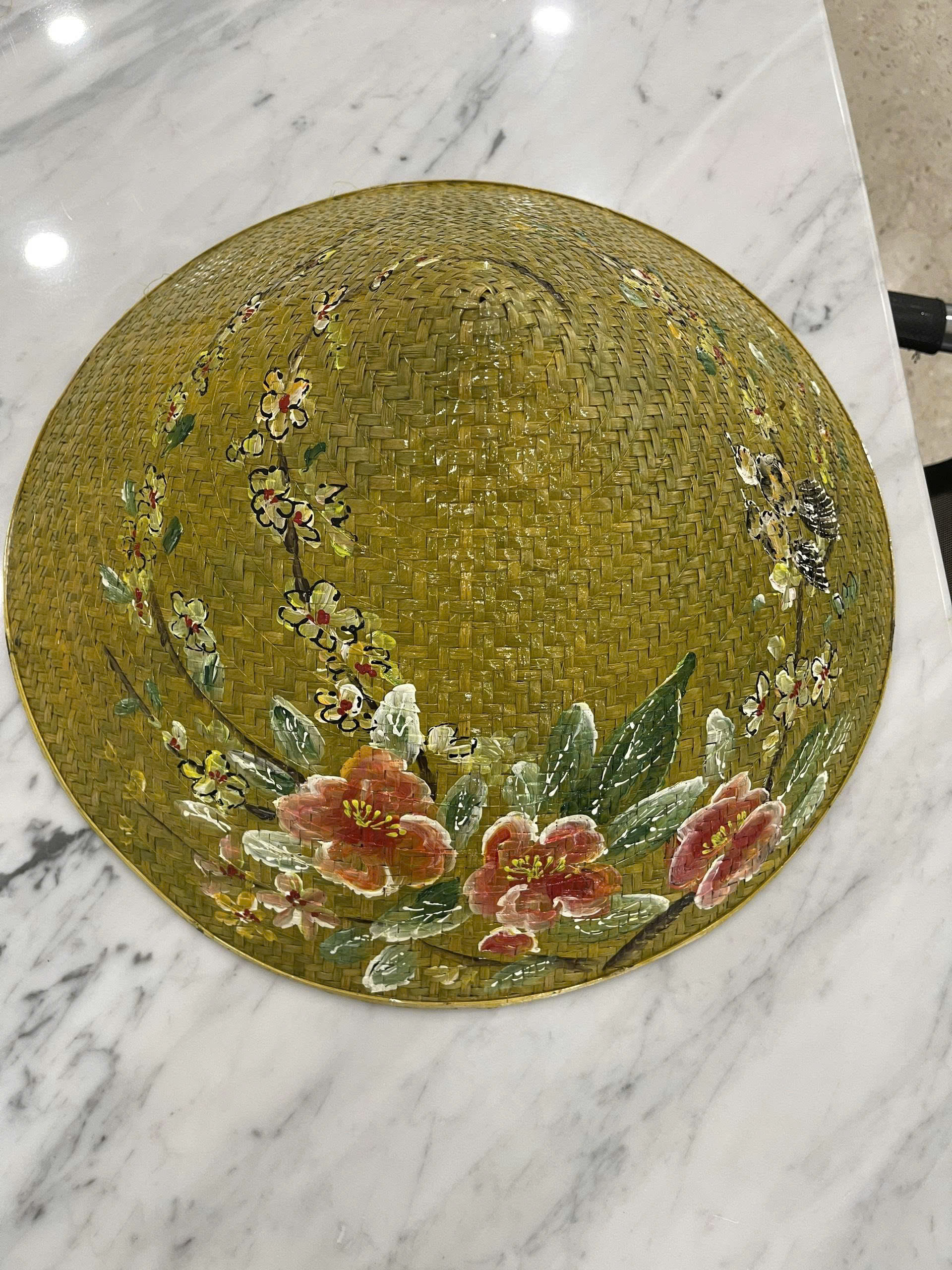 สีเหลือง